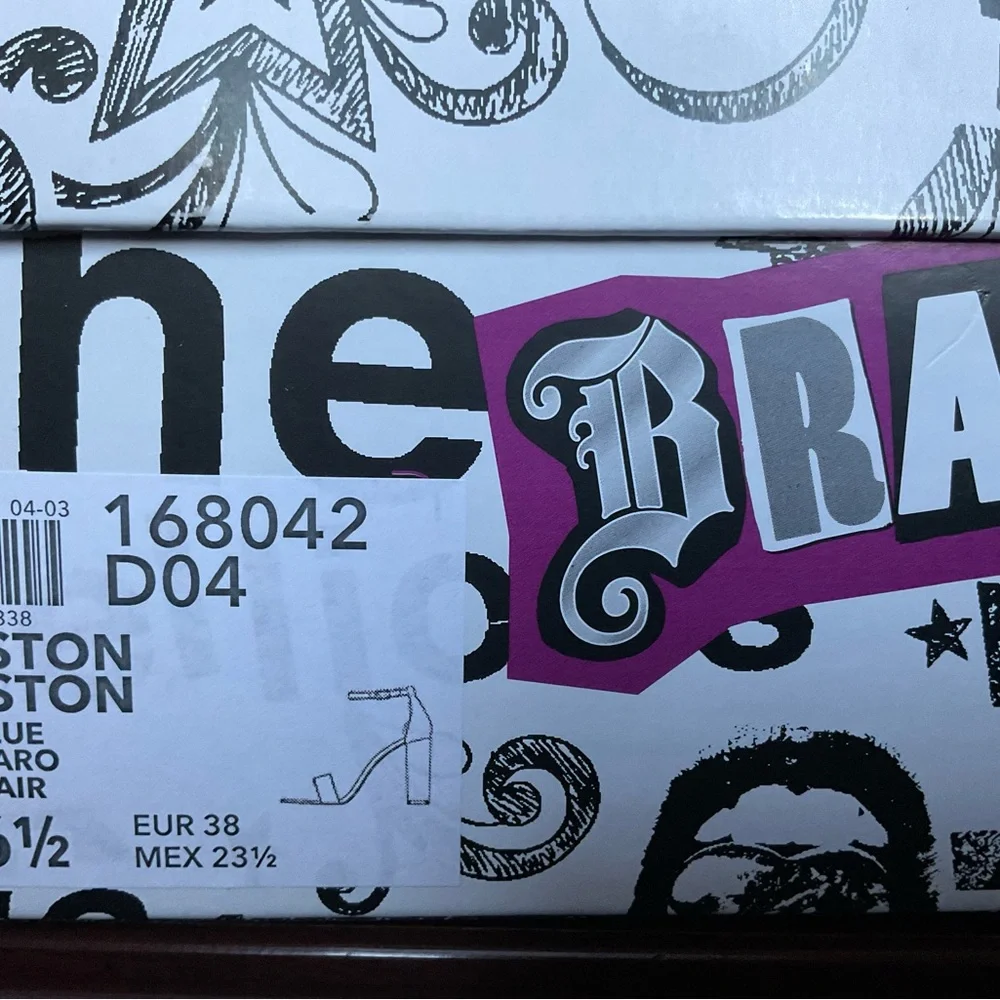 Brash Light Blue Suede Heels- New- Size 6.5 - Picture 8 of 8